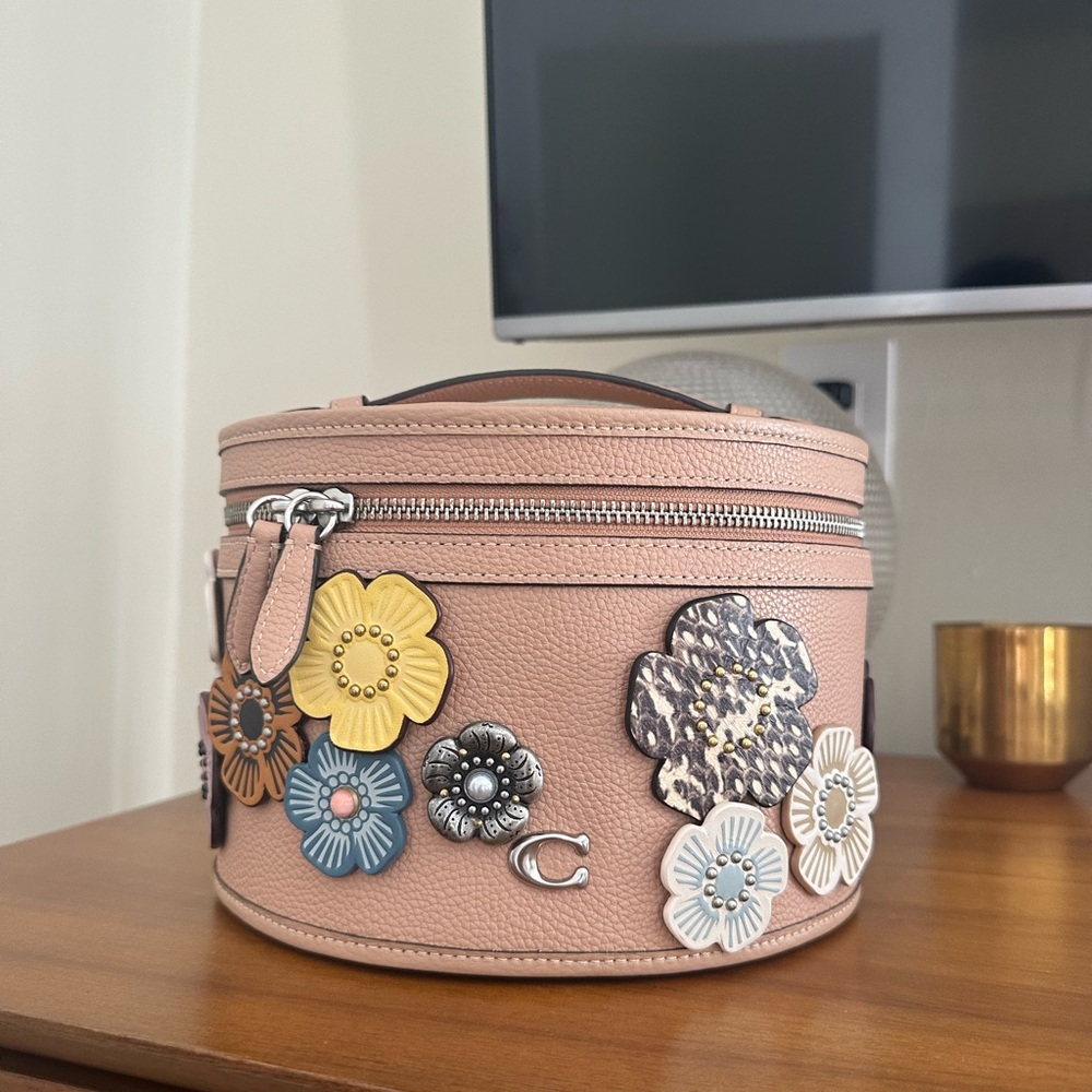 RARE coach vanity case bag custom designed with tea leaf flowers